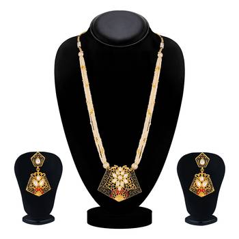 Yellow diamond collar-necklace 4