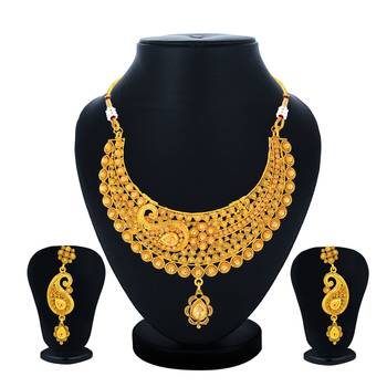 Yellow diamond chokers 4
