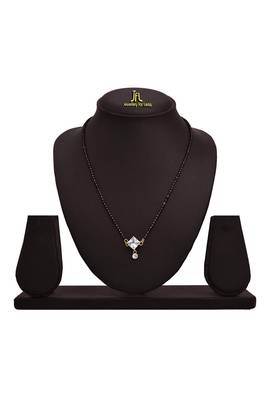 Gold diamond mangalsutra 2