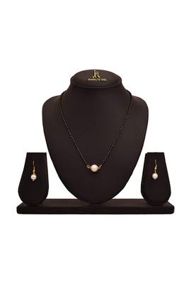 Gold pearl mangalsutra 2