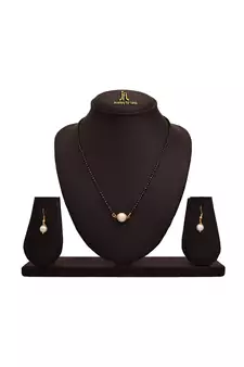 Gold pearl mangalsutra