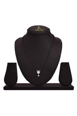 Gold diamond mangalsutra 2