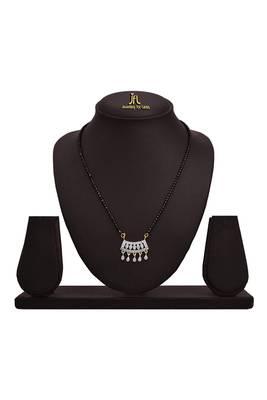 Gold diamond mangalsutra 2