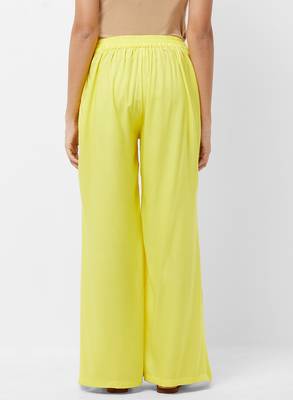 Women's Soild Yellow Flarred Palazzo 4
