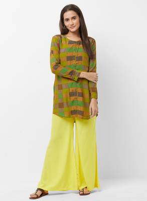 Women's Soild Yellow Flarred Palazzo 6