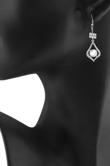 Grey Color Pearl Earing Diamond Design For Womens & Girls