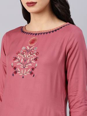 Coral embroidered viscose rayon kurta with palazzo 2