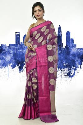 Jazzberry Benaras Handloom Saree With Pink Border And Weave Pallu 1