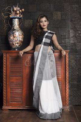 White plain blended cotton saree with blouse 1