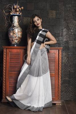 White plain blended cotton saree with blouse 2