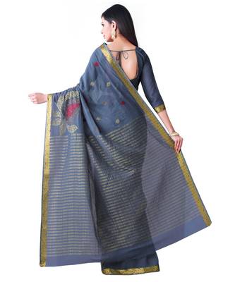 Grey Embroidered Chiffon Saree With Blouse 3