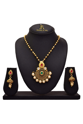 Gold pearl pendants 2