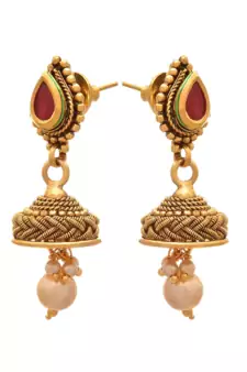 Gold pearl pendants