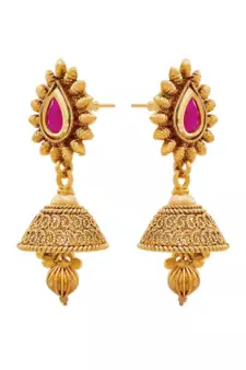 Gold pearl pendants