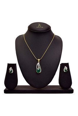 Gold diamond pendants 2