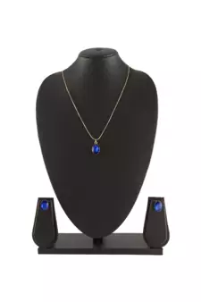 Gold crystal pendants