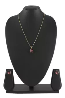Gold crystal pendants