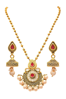Gold pearl pendants