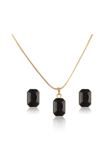 Gold crystal pendants
