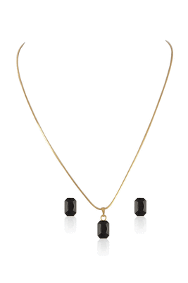 Gold crystal pendants 3