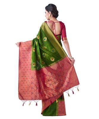 Green Woven Art Silk Saree With Blouse 3