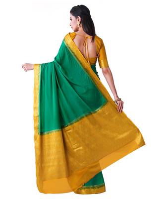 Green Woven Crepe Saree With Blouse 3
