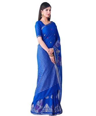 Blue Embroidered Chiffon Saree With Blouse 2