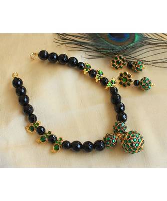 Beautiful Green Black Agates Designer Necklace Set 1