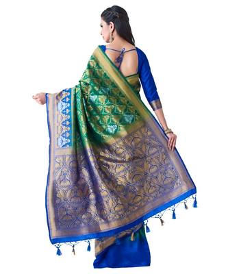 Green Woven Art Silk Saree With Blouse 3