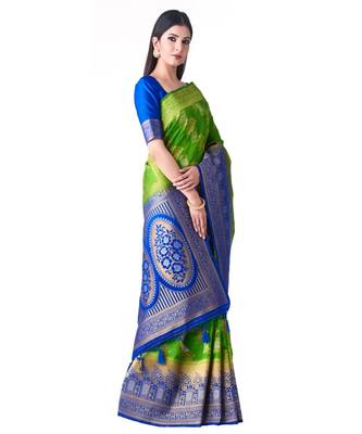 Green Woven Art Silk Saree With Blouse 2
