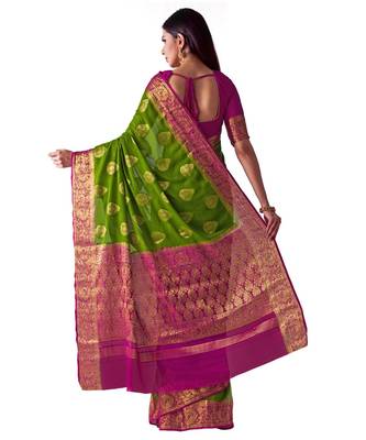 Green Woven Chiffon Saree With Blouse 3