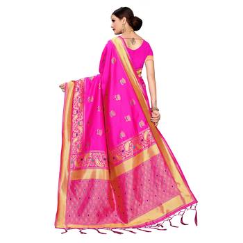 Pink woven cotton silk saree with blouse 4