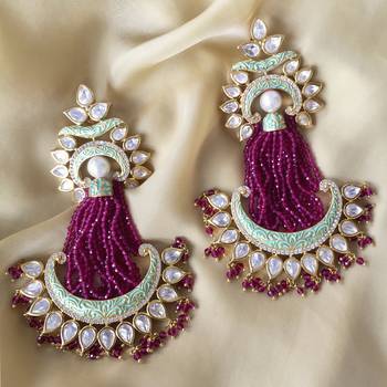 Gold earrings 1