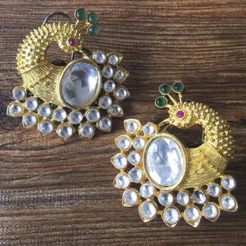 Gold earrings 2