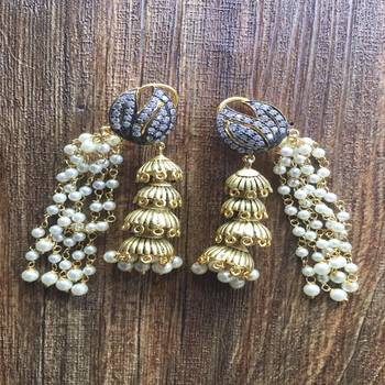 Gold earrings 2