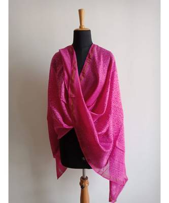 Fuschia pink triangle print chanderi silk shibori work dupatta 1