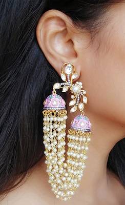Gold earrings 3