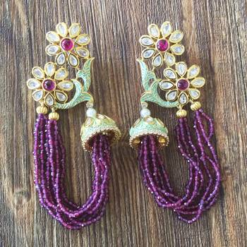 Gold earrings 1