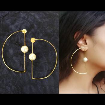 Gold earrings 1