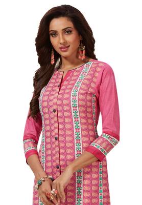 Women's Pink Cotton Printed Straight Fit Readymade Kurti 4
