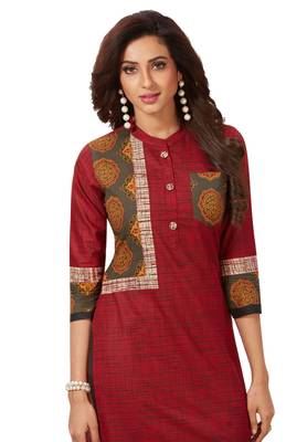 Women's Red Cotton Printed Straight Fit Readymade Kurti 4