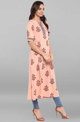 Janasya Women's Peach Crepe Kurta 4