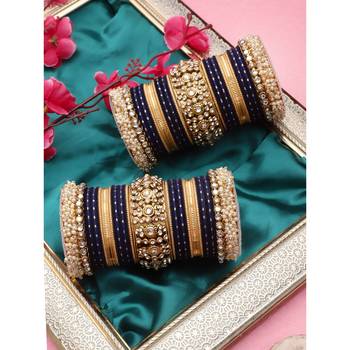 Traditional Long Bridal Set For Both Hands 1