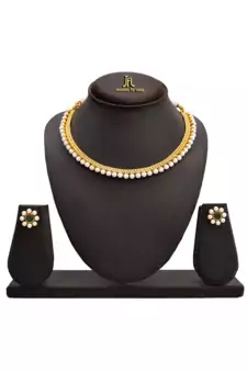 Gold pearl necklace-sets