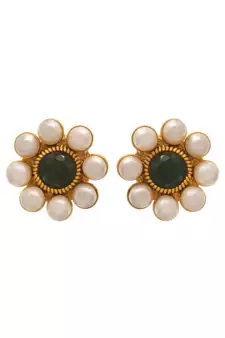 Gold pearl necklace-sets