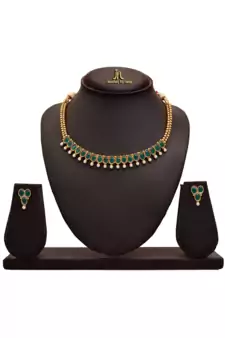 Gold pearl necklace-sets