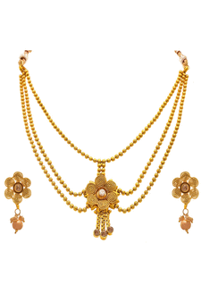Gold necklace-sets