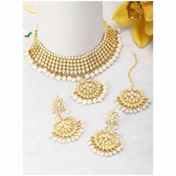 Traditional Kundan & Pearl White Choker Necklace Set For Women 1