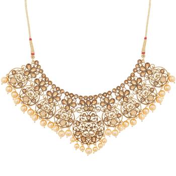 Traditional Stone Studded & Pearl Necklace Set With Earrings & Maang Tikka For Women 2