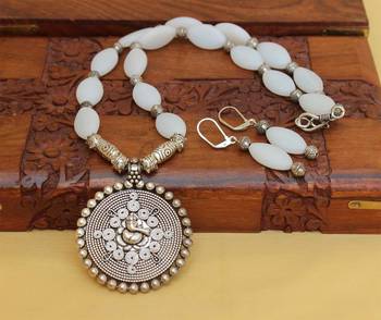 White Agate Necklaces 2